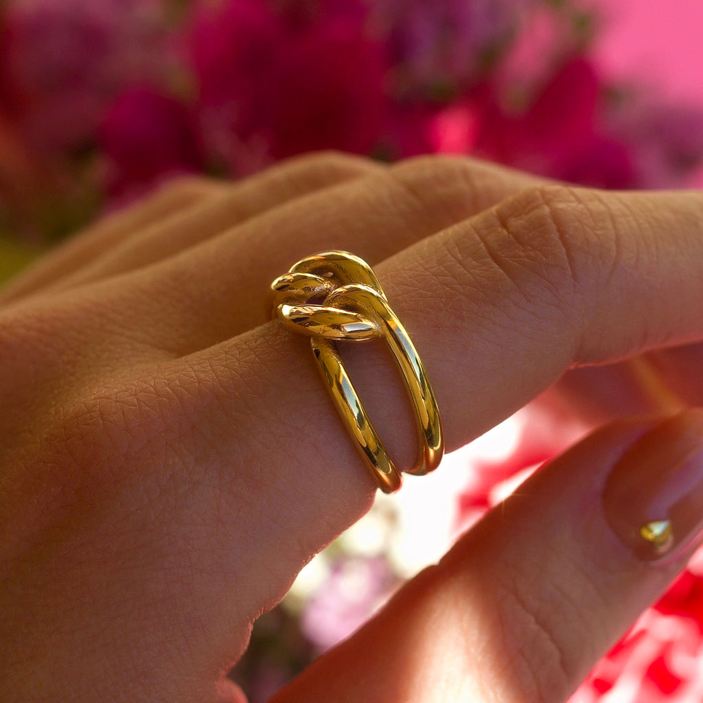 Bailey - Intertwined Knot Ring melomelo