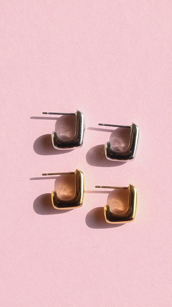 melomelo Florence - Small L Hoop Studs
