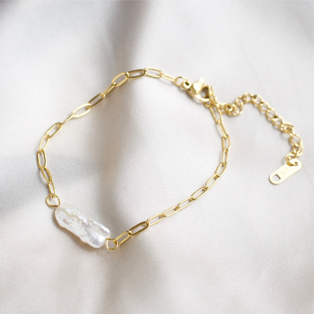 melomelo Eden - Baroque Pearl Bracelet Gold