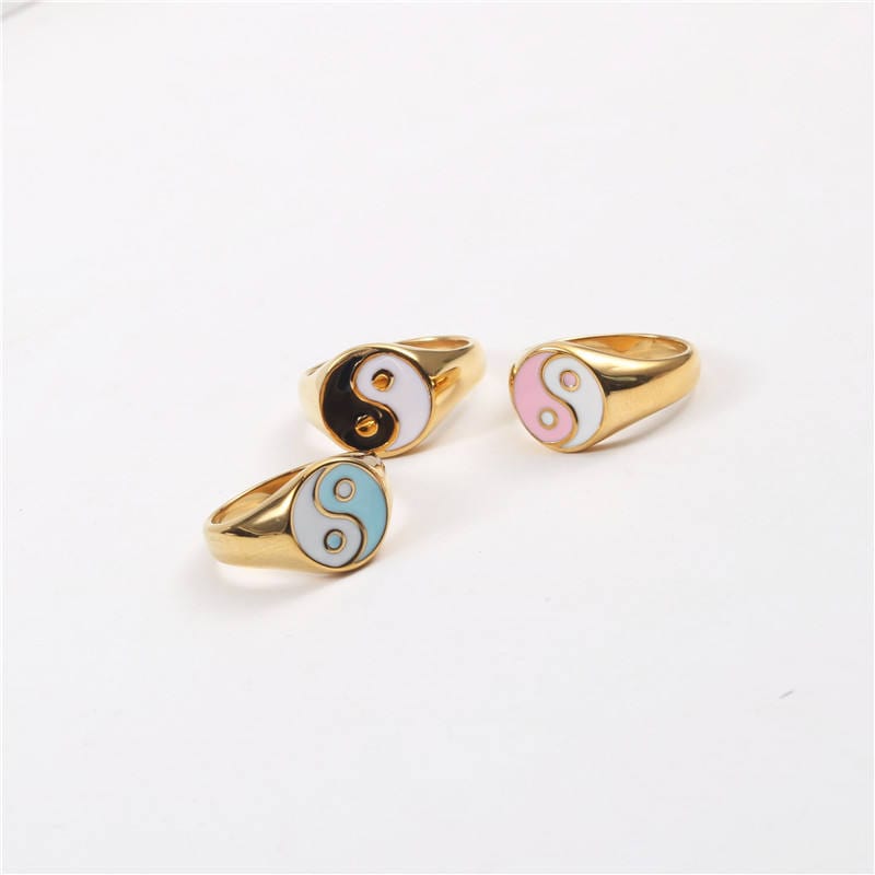melomelo Achilles - Yin & Yang Signet Ring