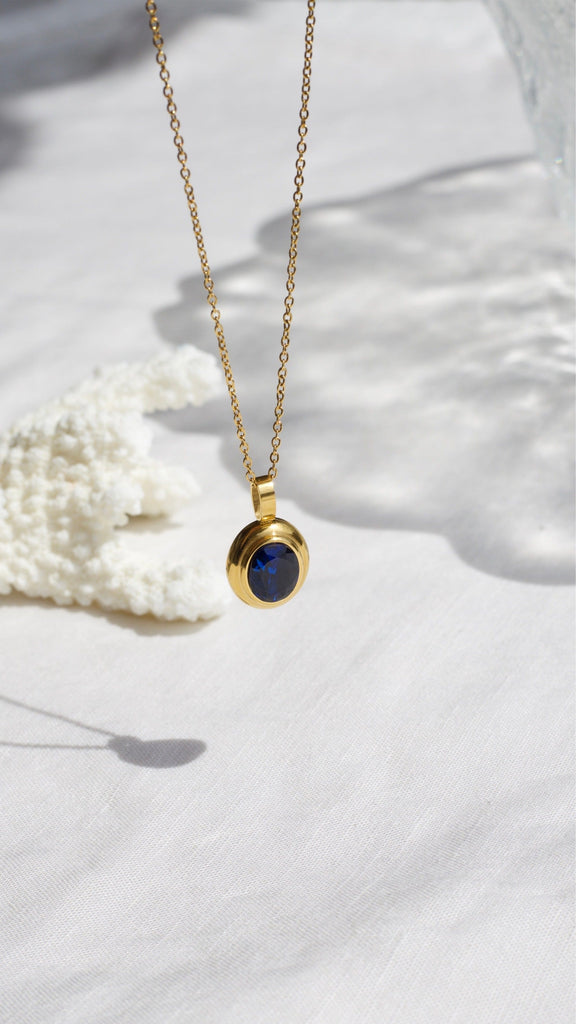 melomelo Atlas - Crystal Drop Pendant Necklaces