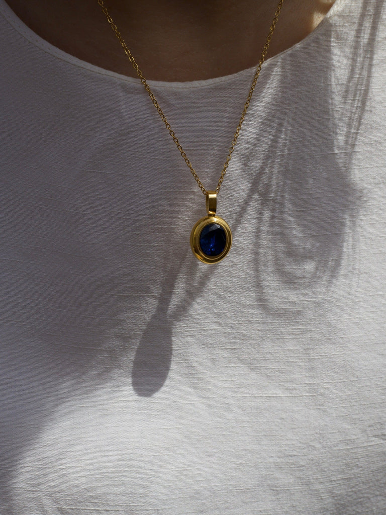 melomelo Atlas - Crystal Drop Pendant Necklaces