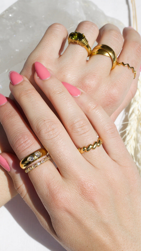 melomelo Atticus - Dainty ZigZag Stacking Ring