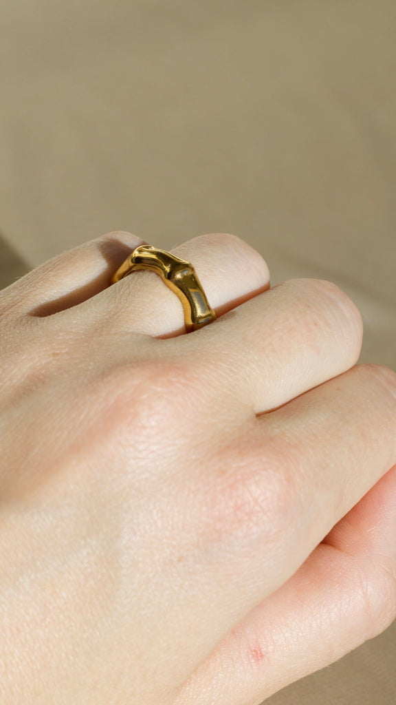 melomelo Bamboo Buckle Ring