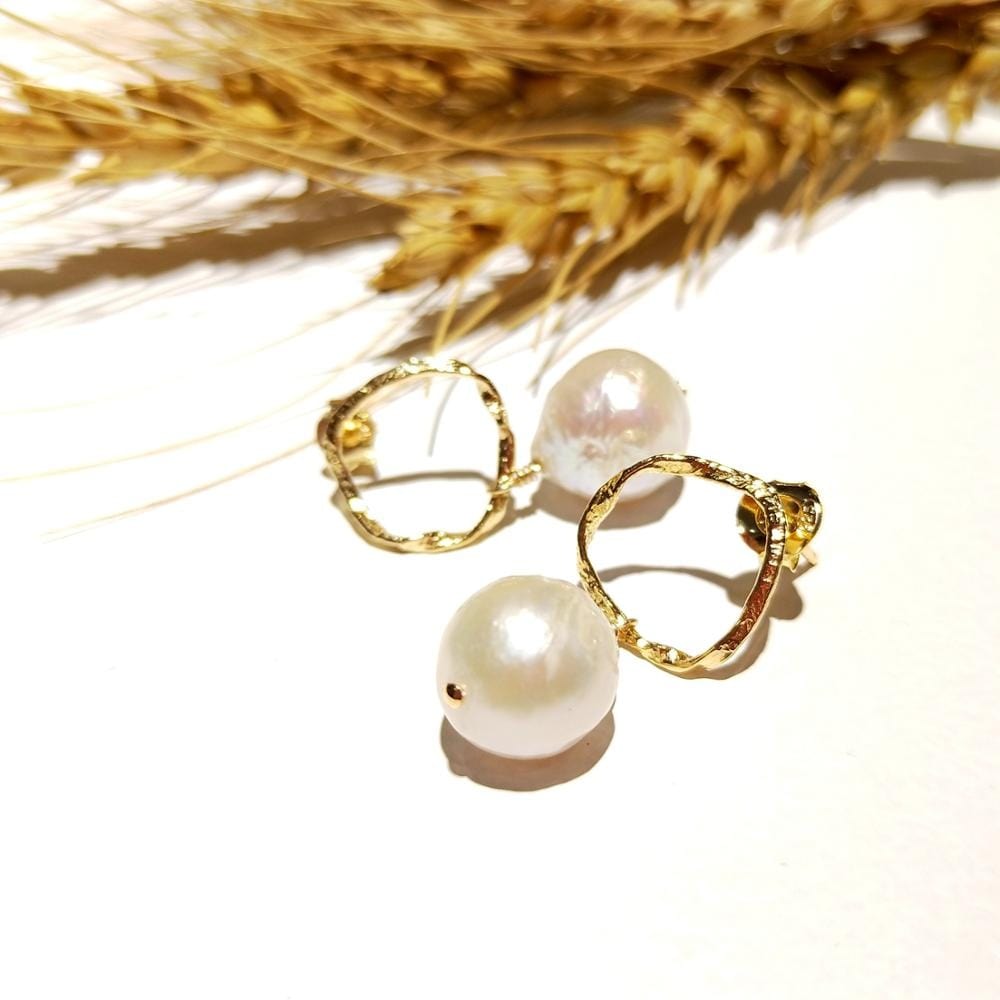 melomelo Circle Edison Baroque Pearl Earrings