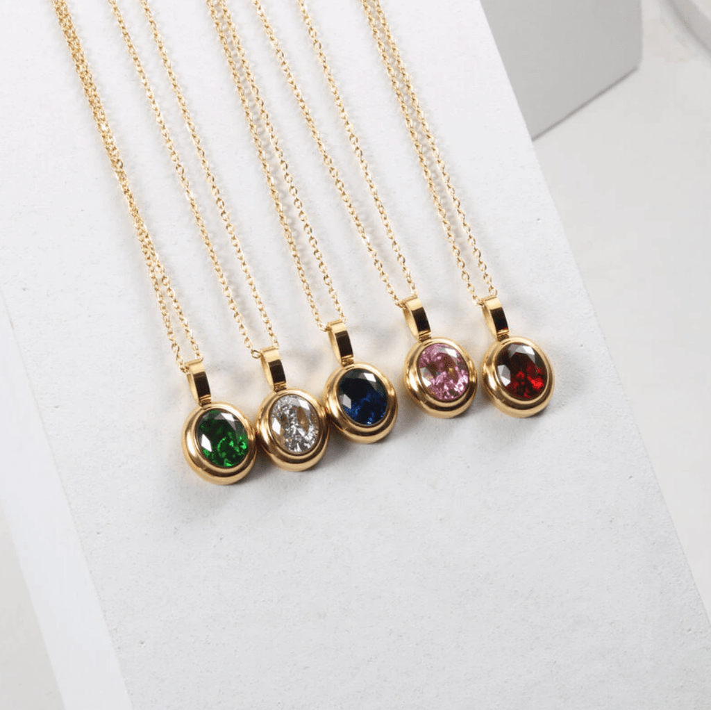 melomelo Clear Atlas - Crystal Drop Pendant Necklaces