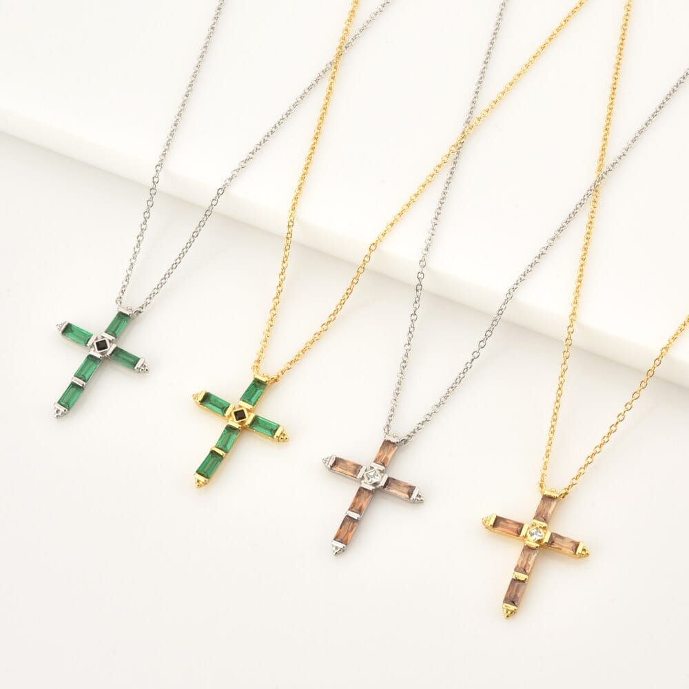 melomelo Cyzarine - Gold Chain Cross Necklace
