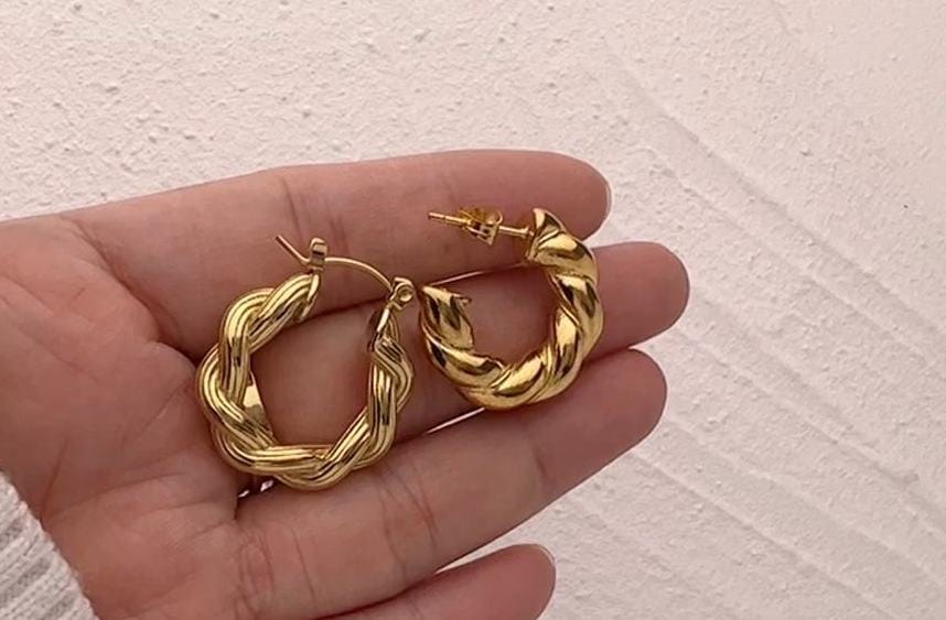 melomelo Daffodil  - Twisted Huggy Hoops