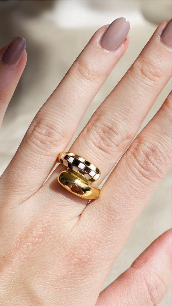 melomelo Effie - Checkboard Asymmetrical Droplet Gold Ring