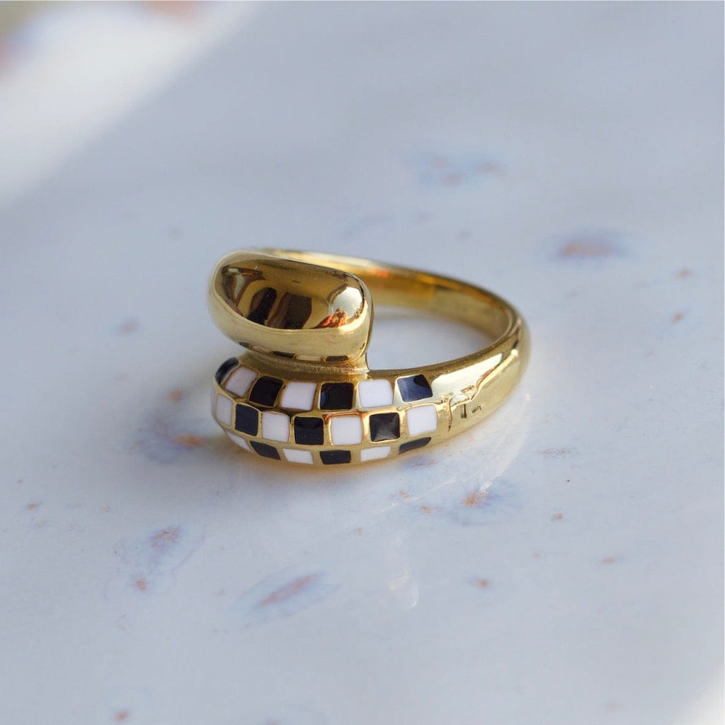 melomelo Effie - Checkboard Asymmetrical Droplet Gold Ring