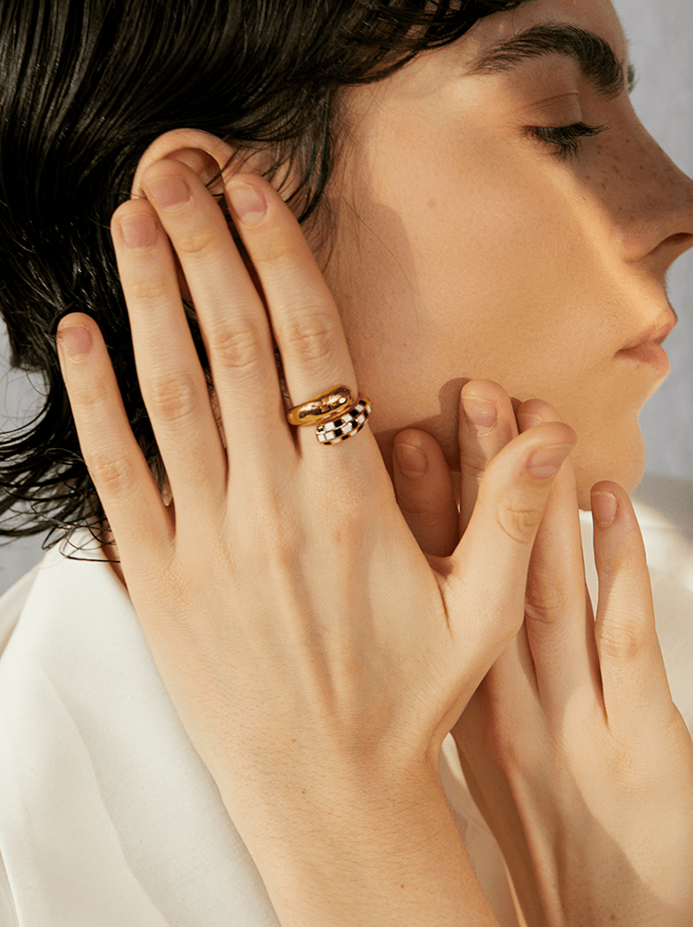 melomelo Effie - Checkboard Asymmetrical Droplet Gold Ring