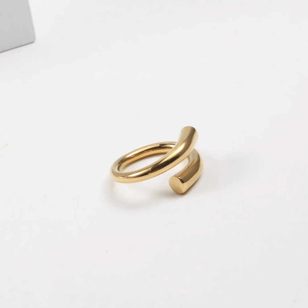 melomelo Fable - Edgy Nail Statement Ring