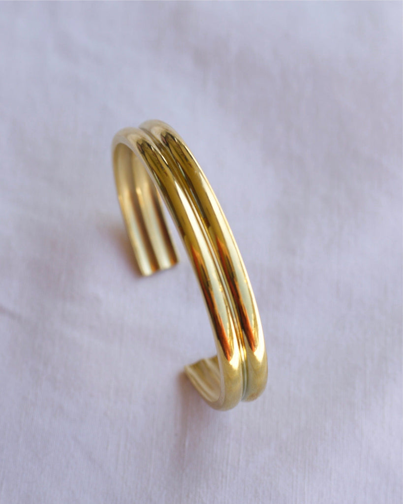 melomelo Gil - Wide Polished Cuff Bracelet Gold