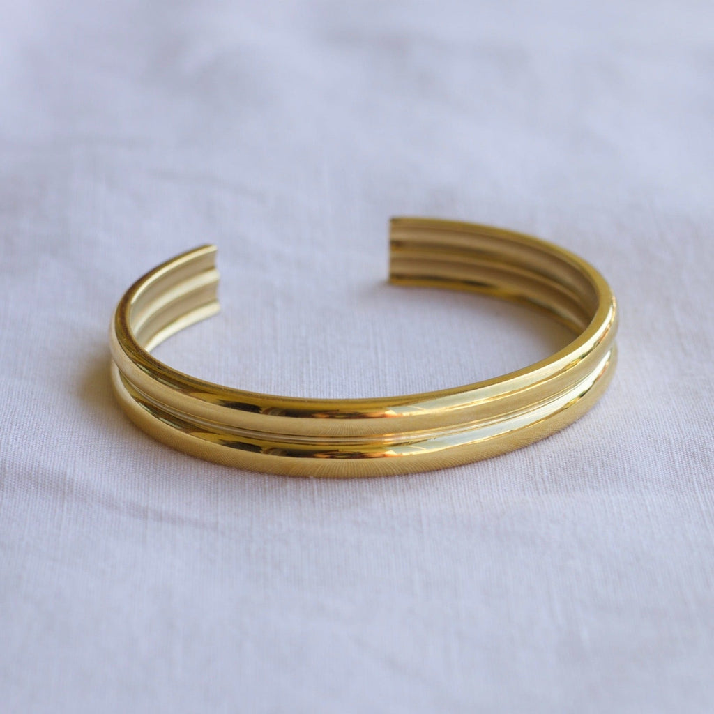 melomelo Gil - Wide Polished Cuff Bracelet Gold