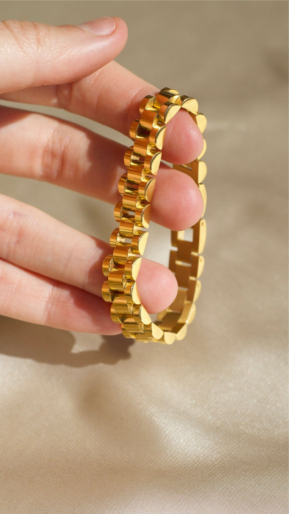 melomelo Gold Flat Chain Chunky Bracelet