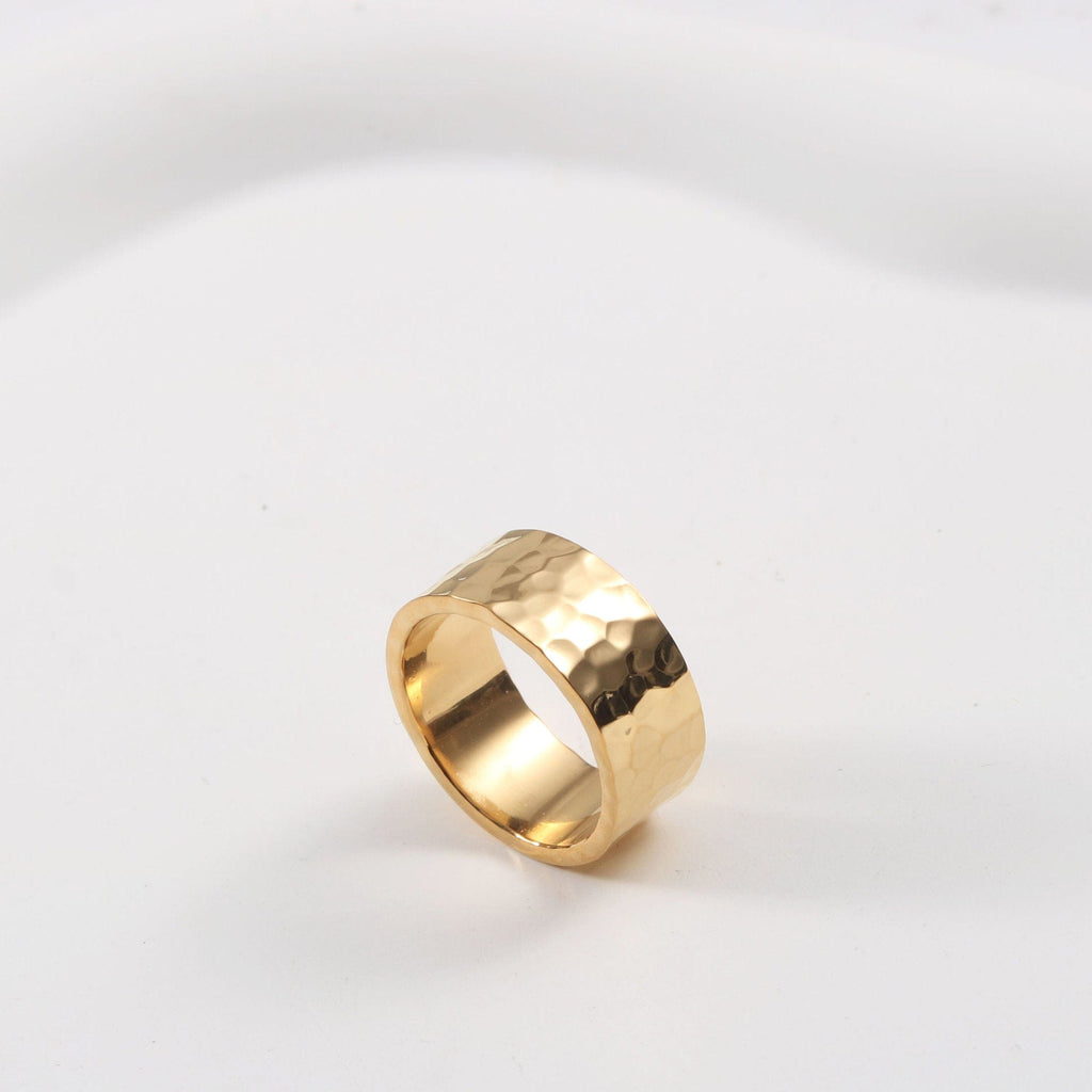 melomelo Hammered Wedding Band Gold