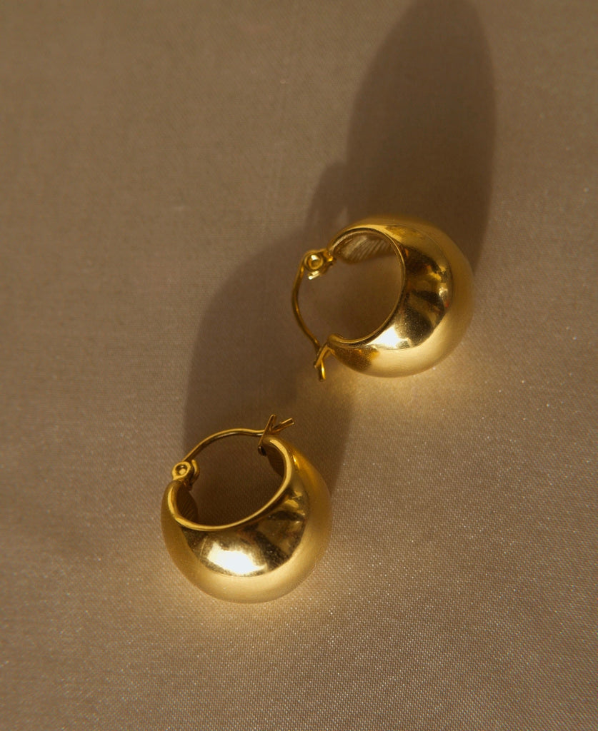 melomelo Hazel - Ball Hoop Earrings