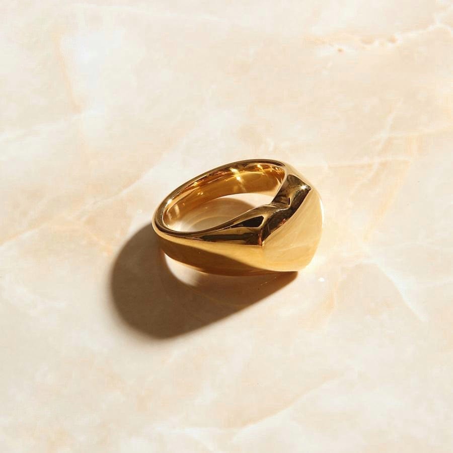 melomelo Heloise - Statement Chunky Heart Signet Ring