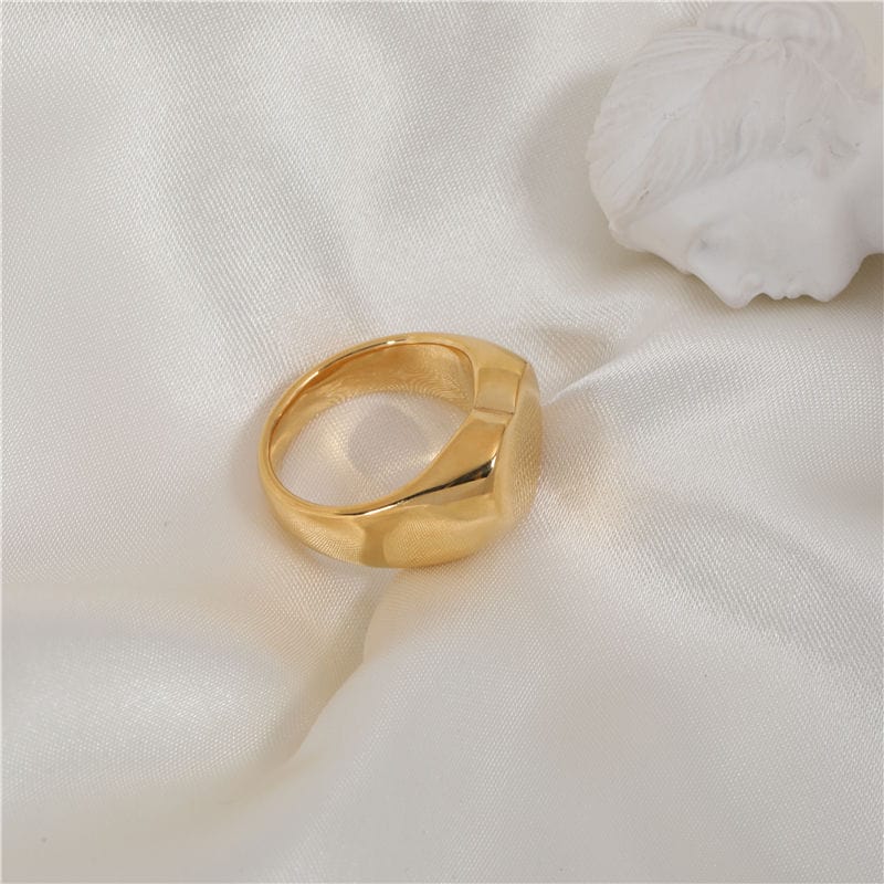 melomelo Heloise - Statement Chunky Heart Signet Ring