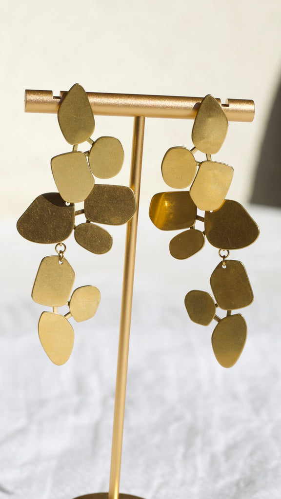 melomelo Ivy - Leaf Dangle Earrings