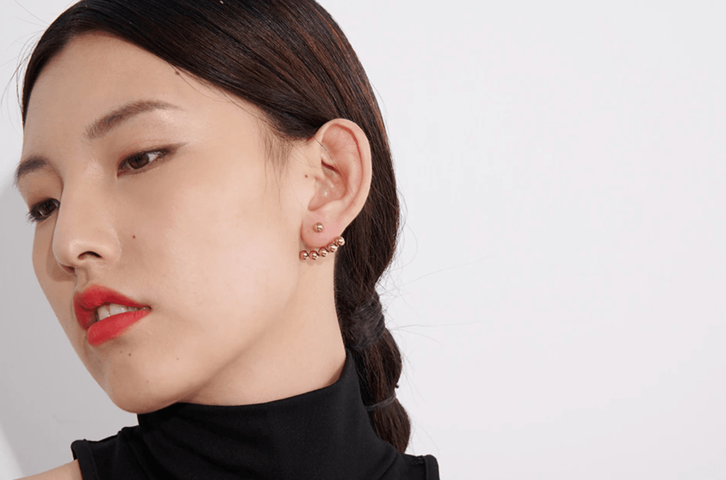 melomelo Jaxon  - Gold Pearl Climber Earrings