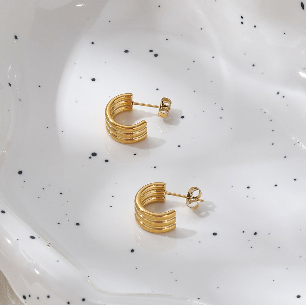 melomelo Lea - Textured Huggie Hoop Earrings