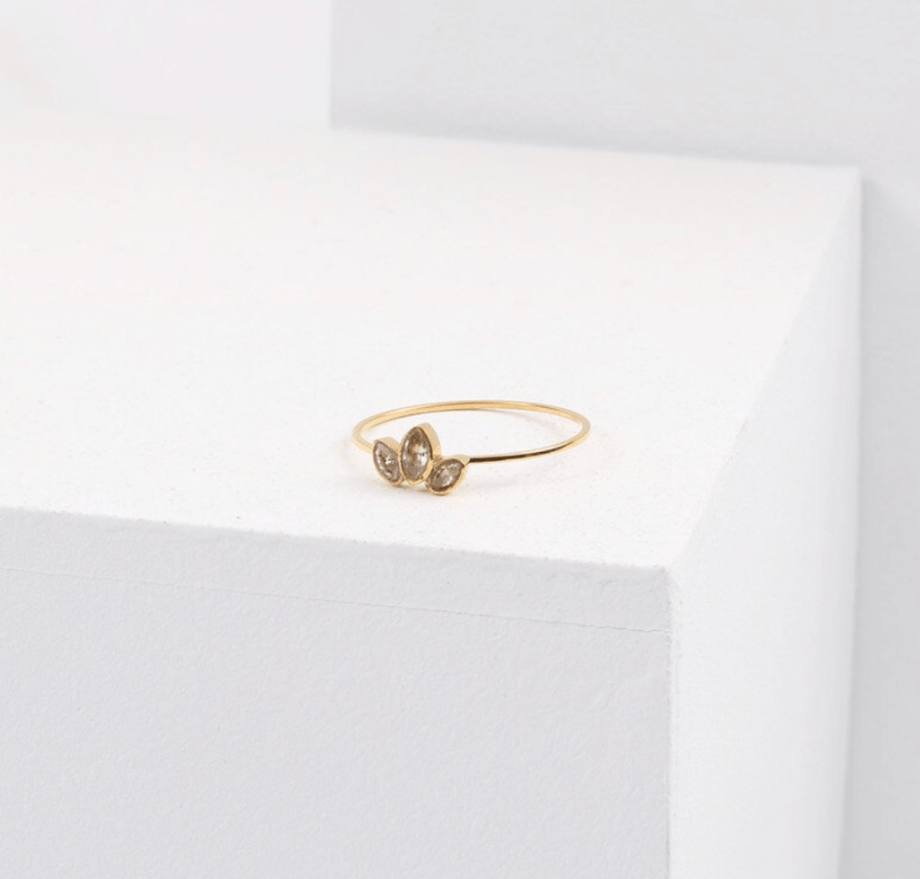 melomelo Lola - Dainty Crystal Gold Band