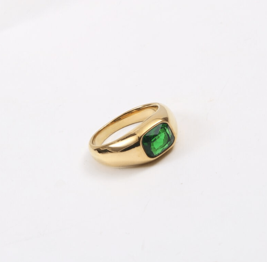 melomelo Lola - Green Stone Statement Gold Band