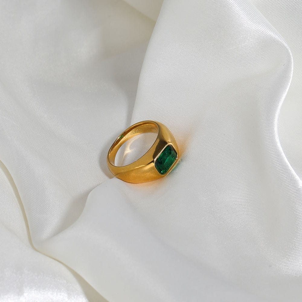 melomelo Lola - Green Stone Statement Gold Band