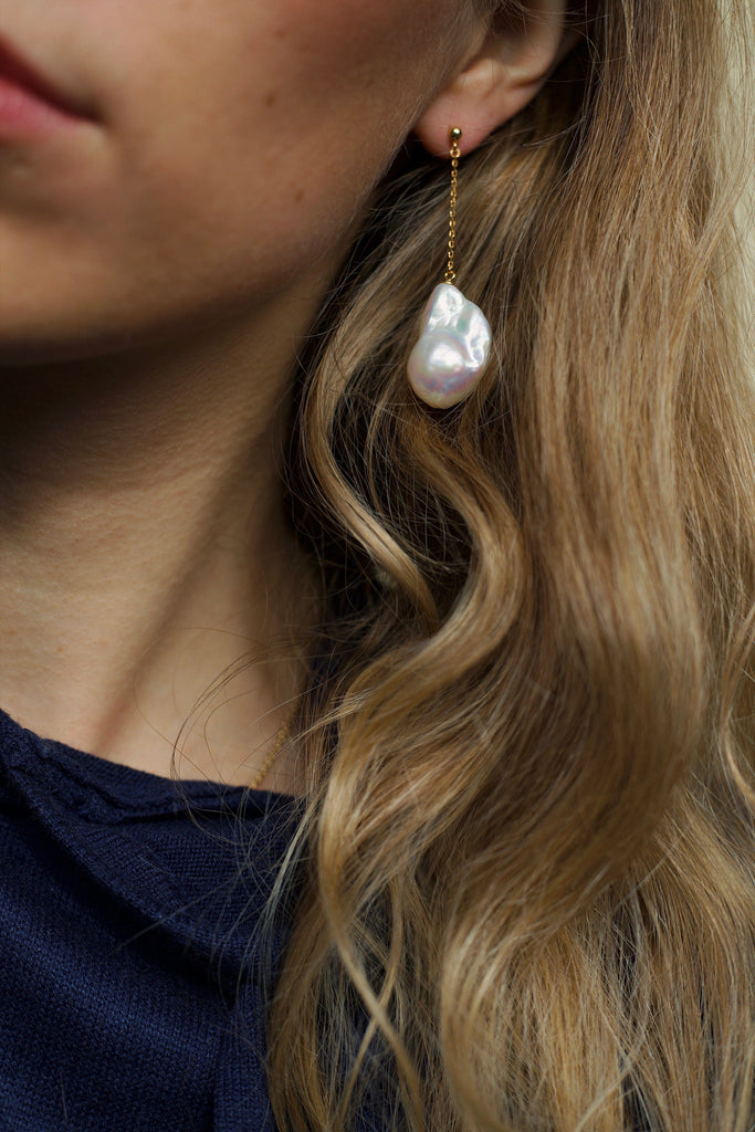 melomelo Eileen - Dangle Pearl Earrings