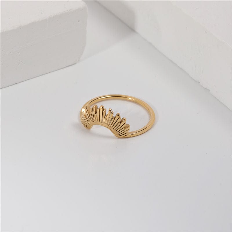 melomelo Lucy - Geometric Sun Ray Ring