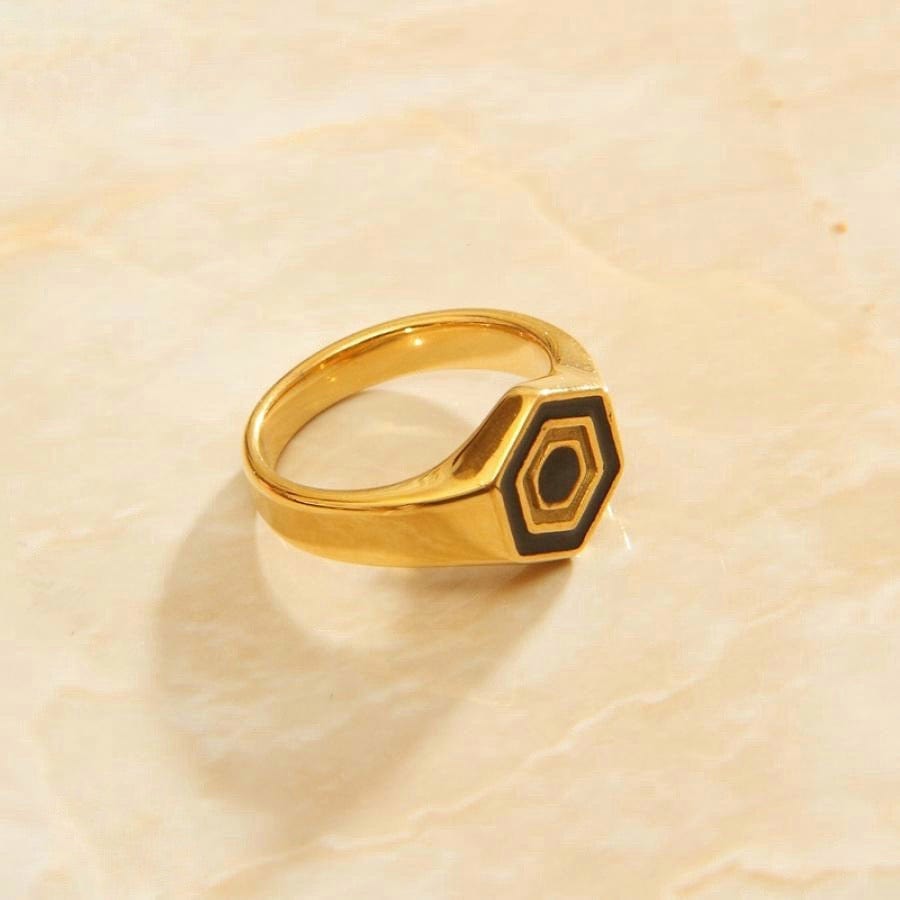 melomelo Mael - Geometric Hexagon Black Gold Signet Ring