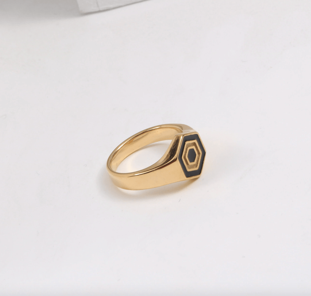 melomelo Mael - Geometric Hexagon Black Gold Signet Ring