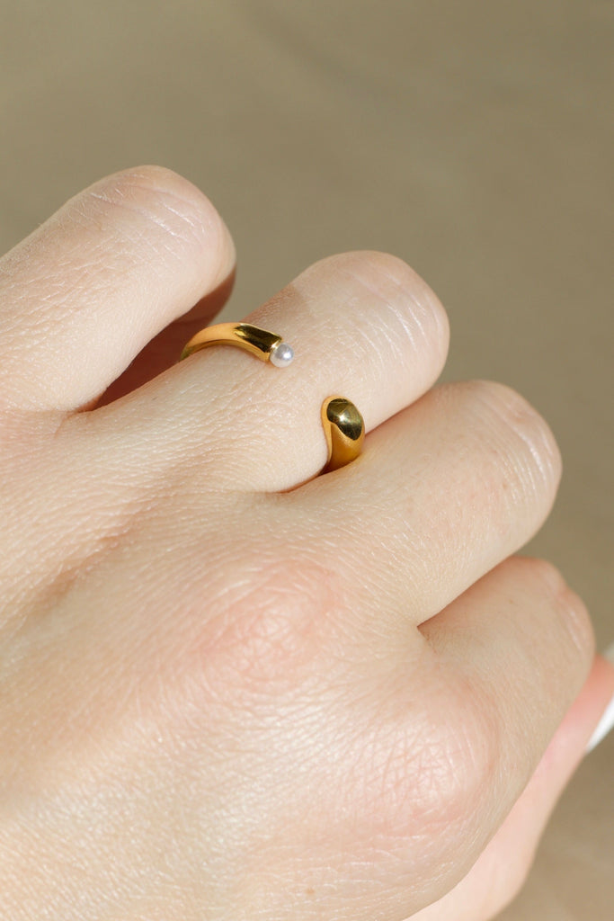 melomelo Open Gold Pearl Ring