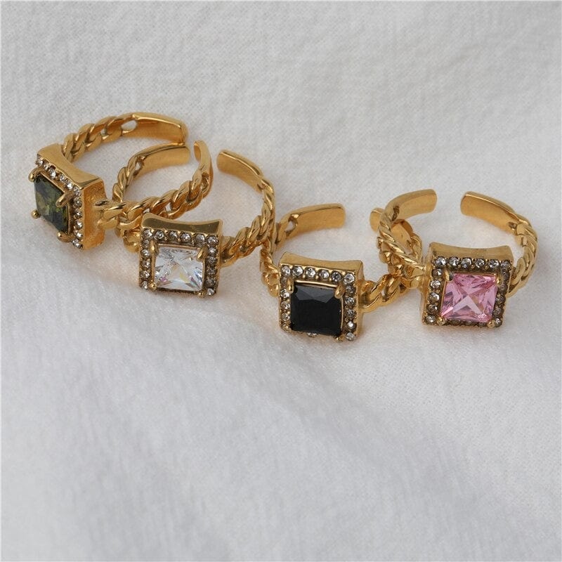 melomelo Orion - Open Square Knotted Crystal Rings