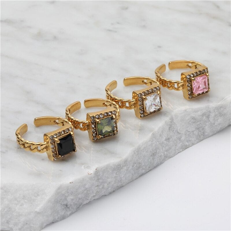 melomelo Orion - Open Square Knotted Crystal Rings