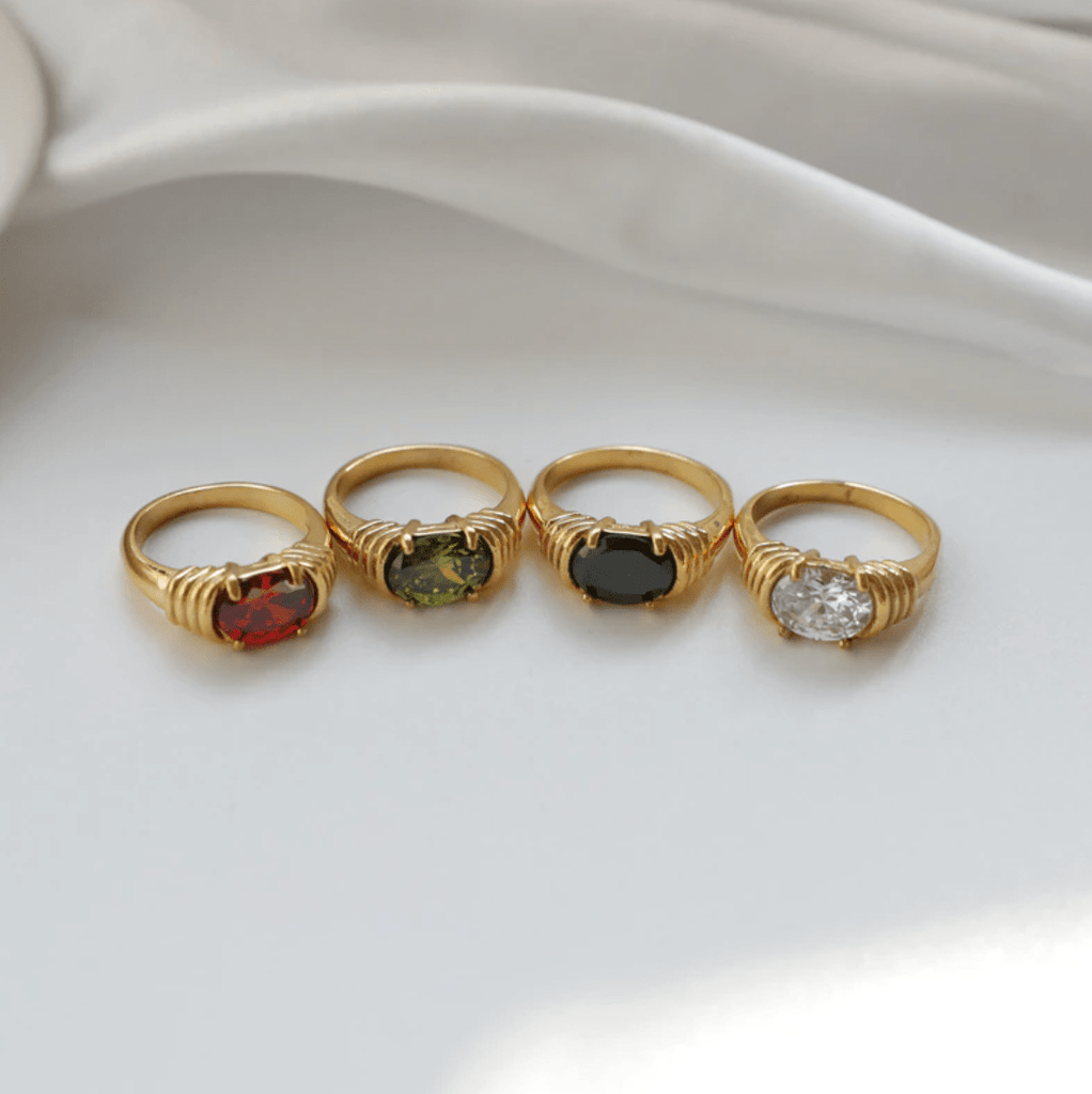 melomelo Owen - Textured Statement Crystal Rings