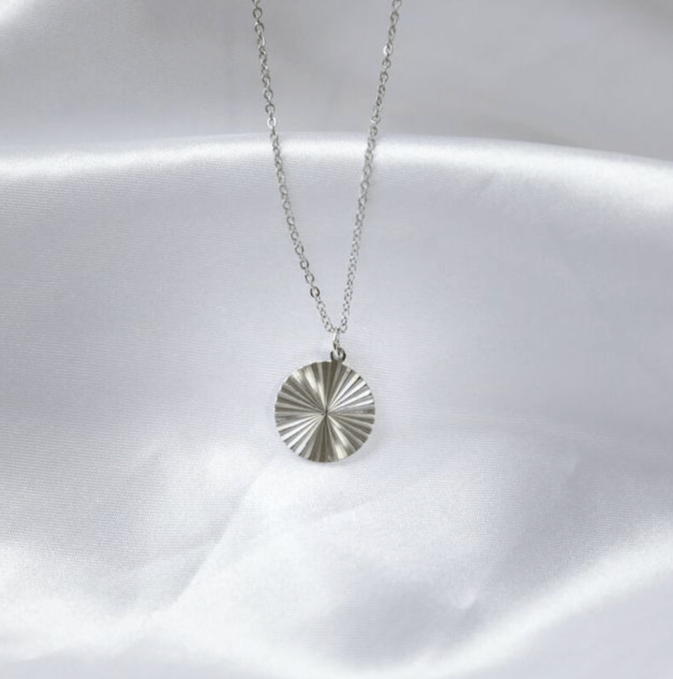 melomelo Silver Malo - Sunburst Round Charm Necklace