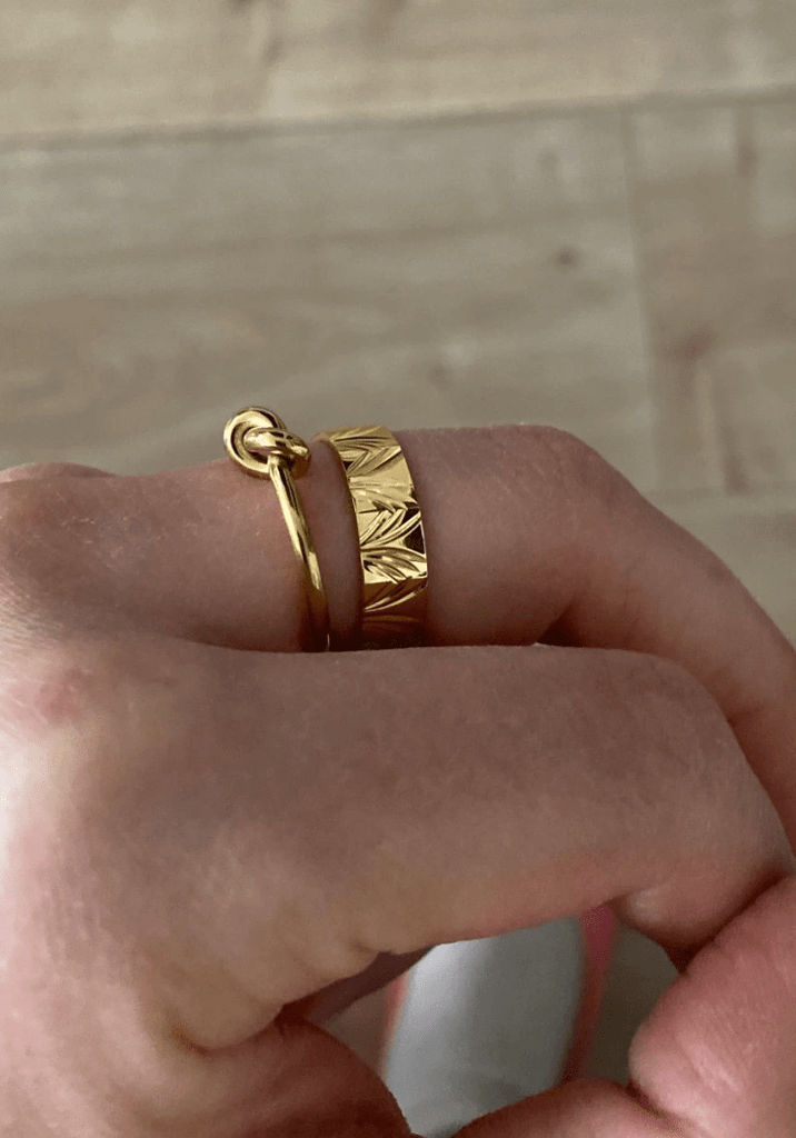 melomelo Syrakus - Simple Gold Knot Ring