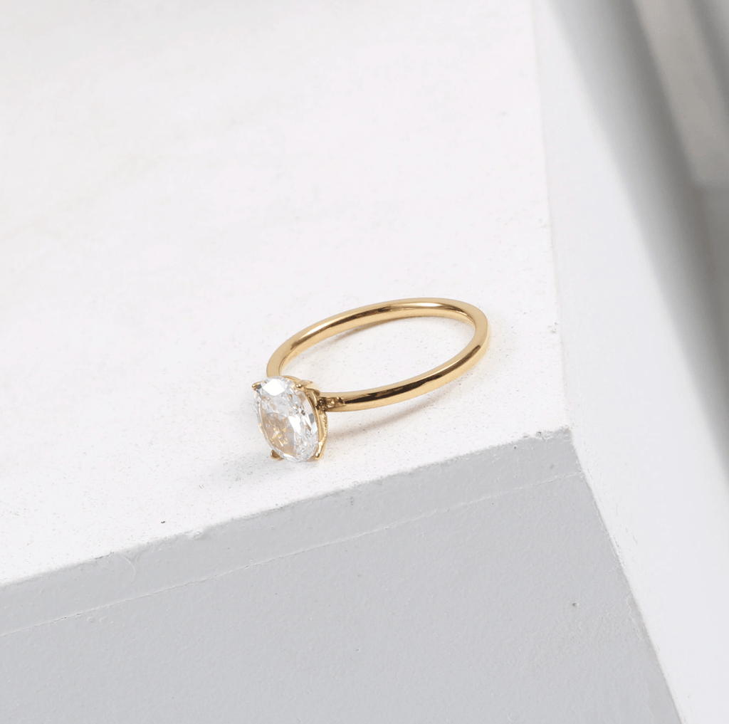 melomelo Tabby - Solitaire Anniversary Crystal Gold Ring