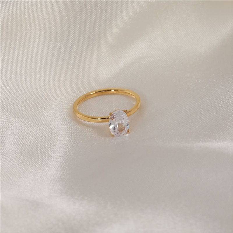 melomelo Tabby - Solitaire Anniversary Crystal Gold Ring