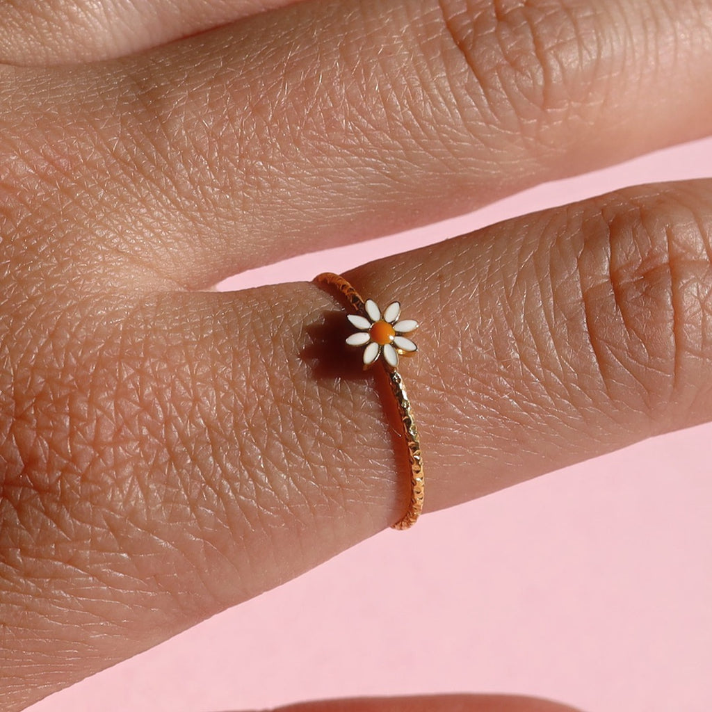 melomelo April - Enamel Daisy Ring