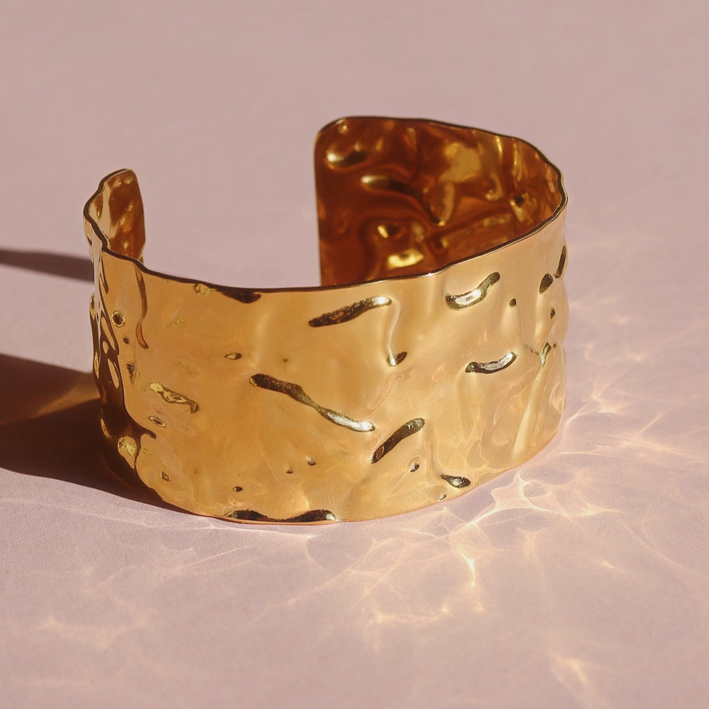 melomelo August - Hammered Wide Cuff Bracelet